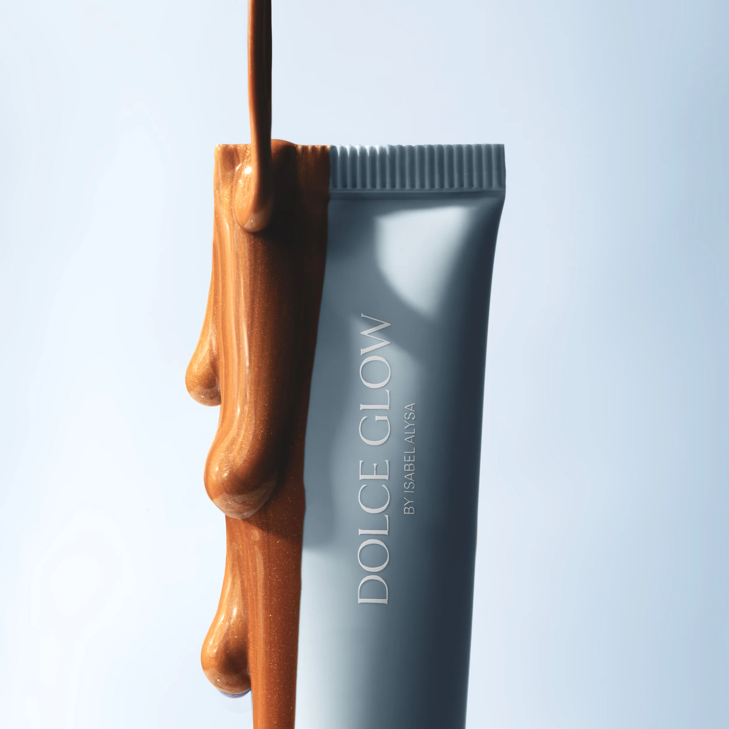 Dolce Glow by Isabel Alysa Contour Self-Tanning Sculpt + Glow - Image 7