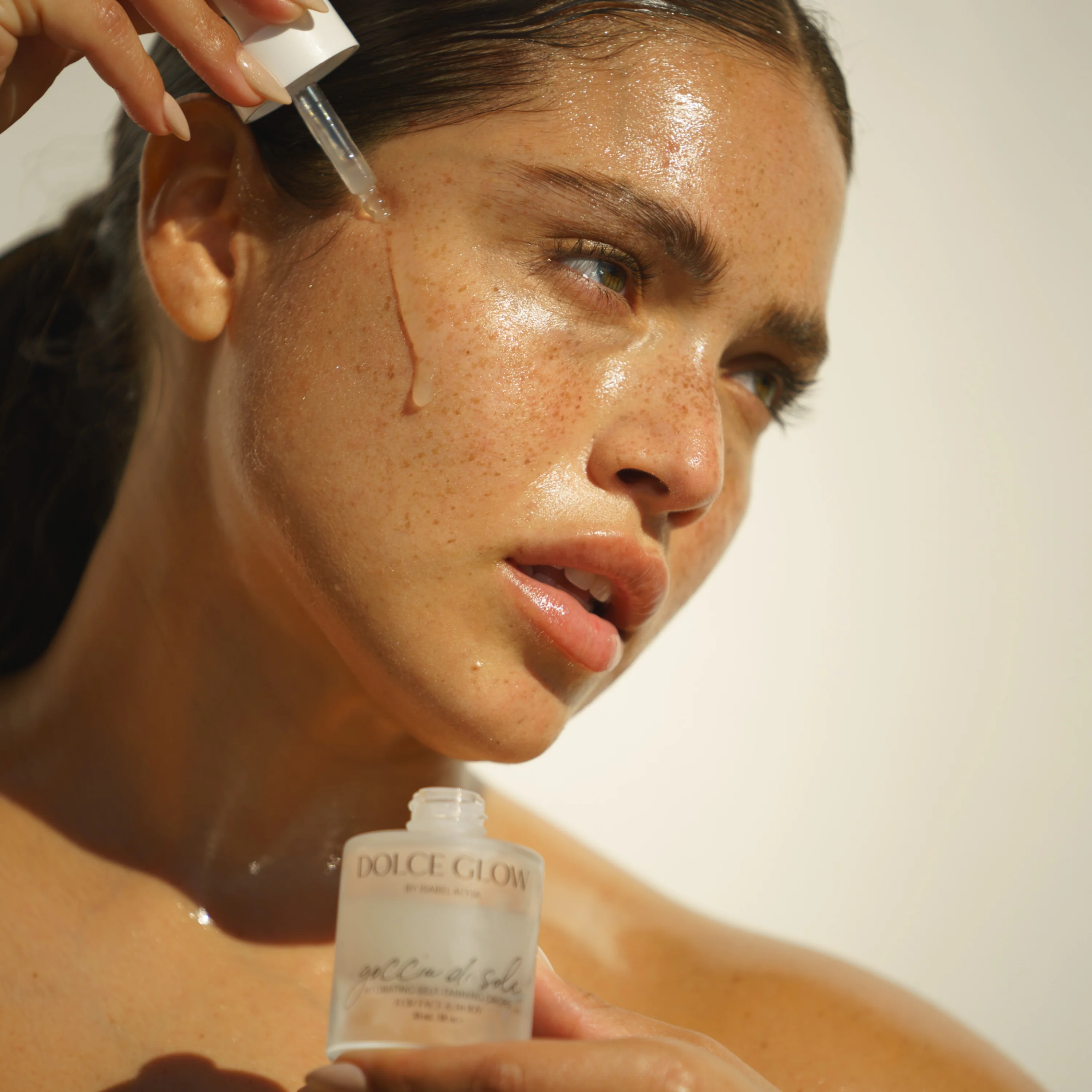 Goccia di Sole Hydrating Self-Tanning Serum Drops - Image 5